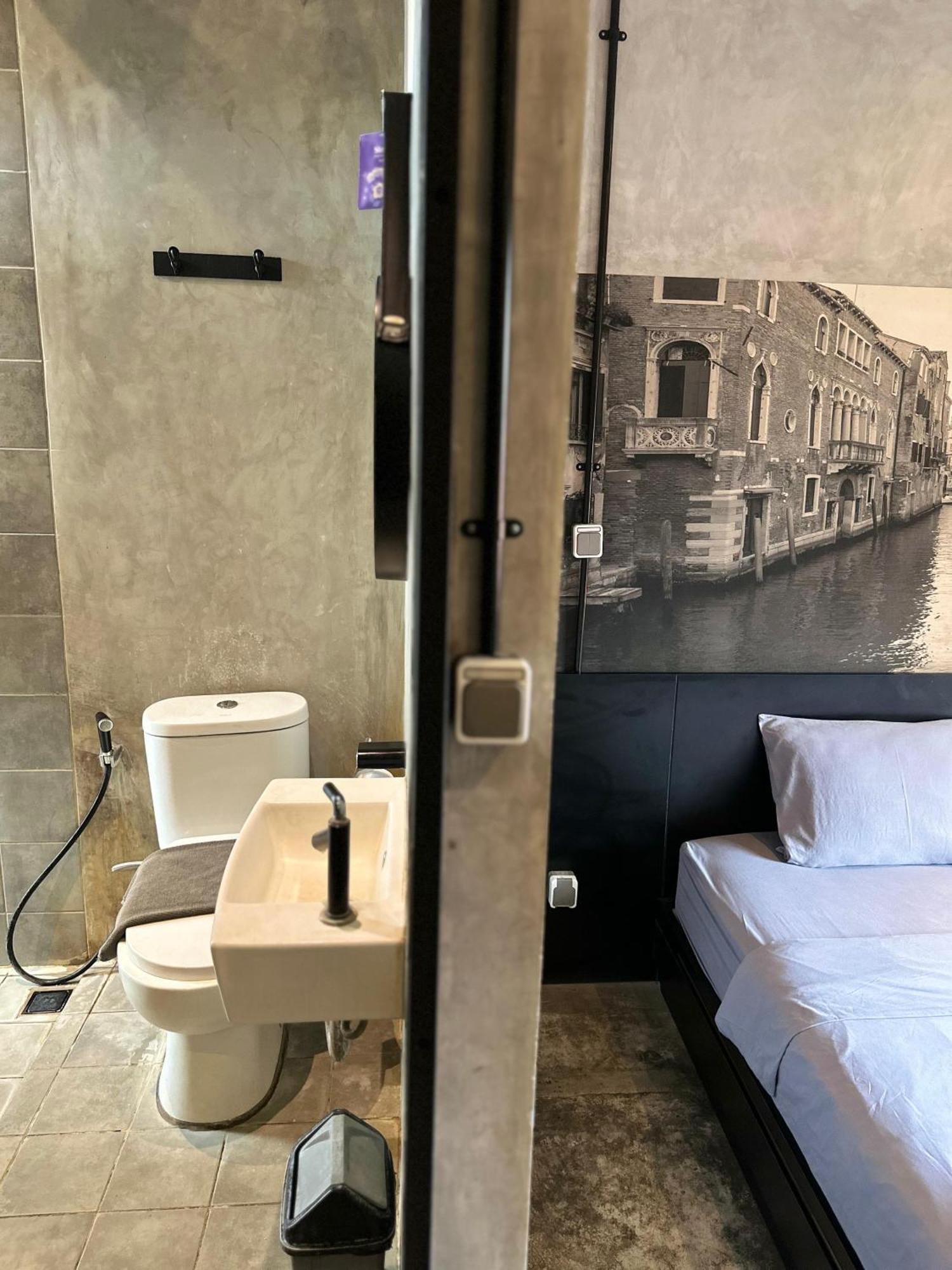 Hotel Nava One Semarang Zewnętrze zdjęcie