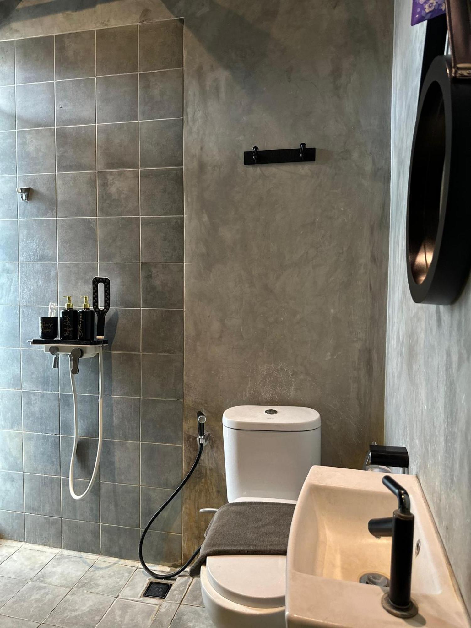 Hotel Nava One Semarang Zewnętrze zdjęcie